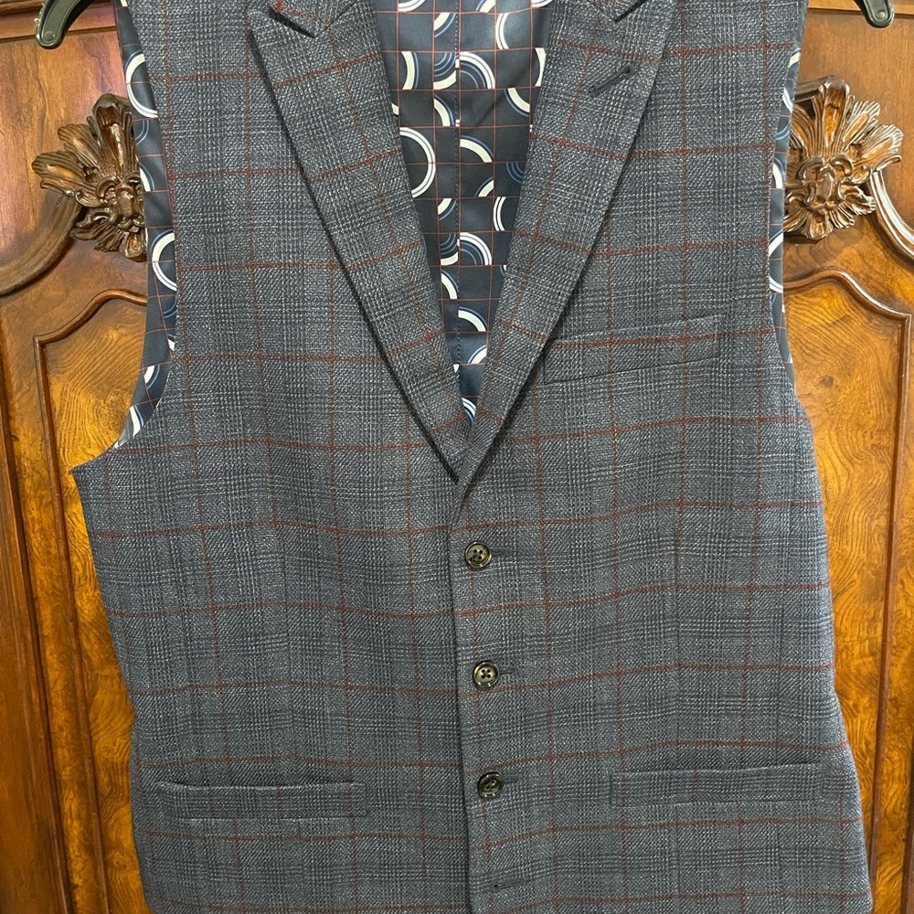 Murano Gray and Brown Checkered Vest